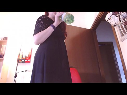 ❤️ Kulero zikin eta gozoak maite dituen esklabo sumiso bat masturbatzera behartuta dago bideo hau ikusi ondoren! ❌ Porno gugan ☑