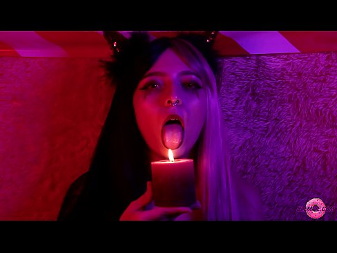 ❤️ Succubus Sexy-ren Pumada Sutsua Ahoa betetzearekin ❌ Porno gugan ☑
