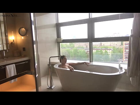 ❤️ Babe izugarria Sutsuki jertzen da bere pussy off bainugelan ❌ Porno gugan ☑